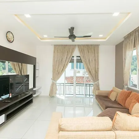 Seaview Modern 5Br Ferringhi Beach Villa 16Pax